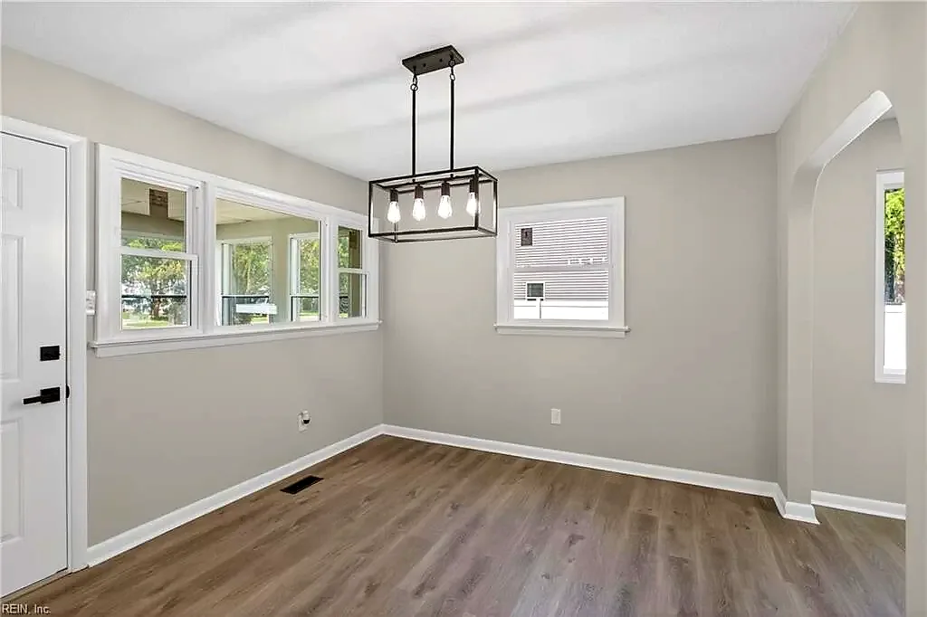 1073 Scenic BLVD, CHESAPEAKE VA 23322 thumb 12