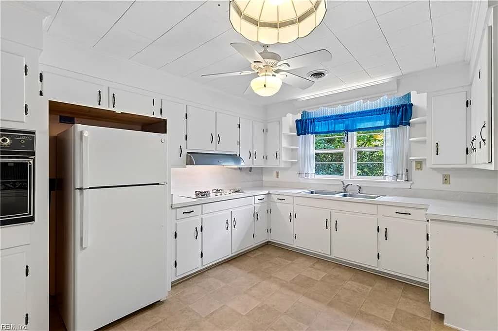 14 Charlton DR, HAMPTON VA 23666 thumb 11