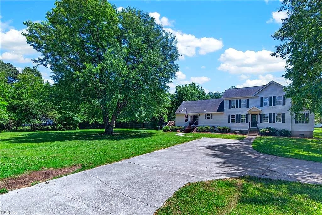 12 Holston LN, HAMPTON VA 23664 - Photo 3