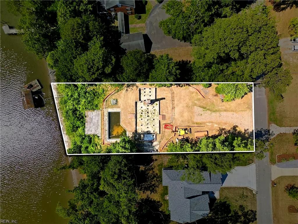 1502 Magruder RD, SMITHFIELD VA 23430 - Photo 4