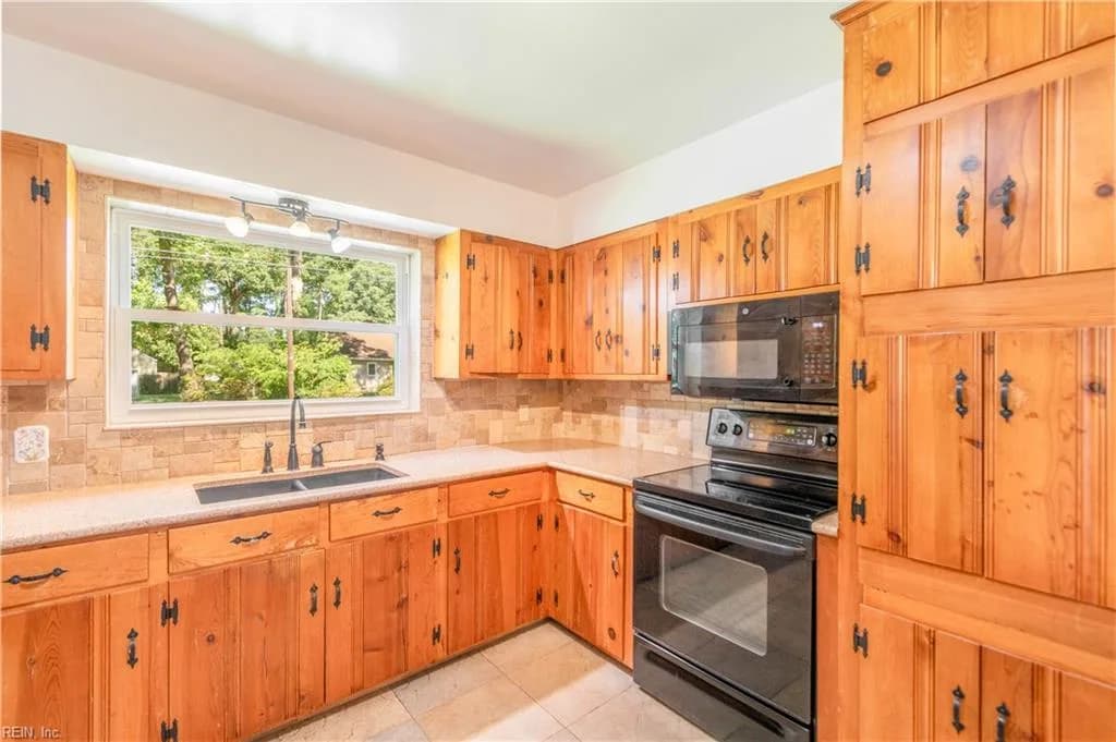 800 Pinecrest RD, VIRGINIABEACH VA 23464 thumb 9