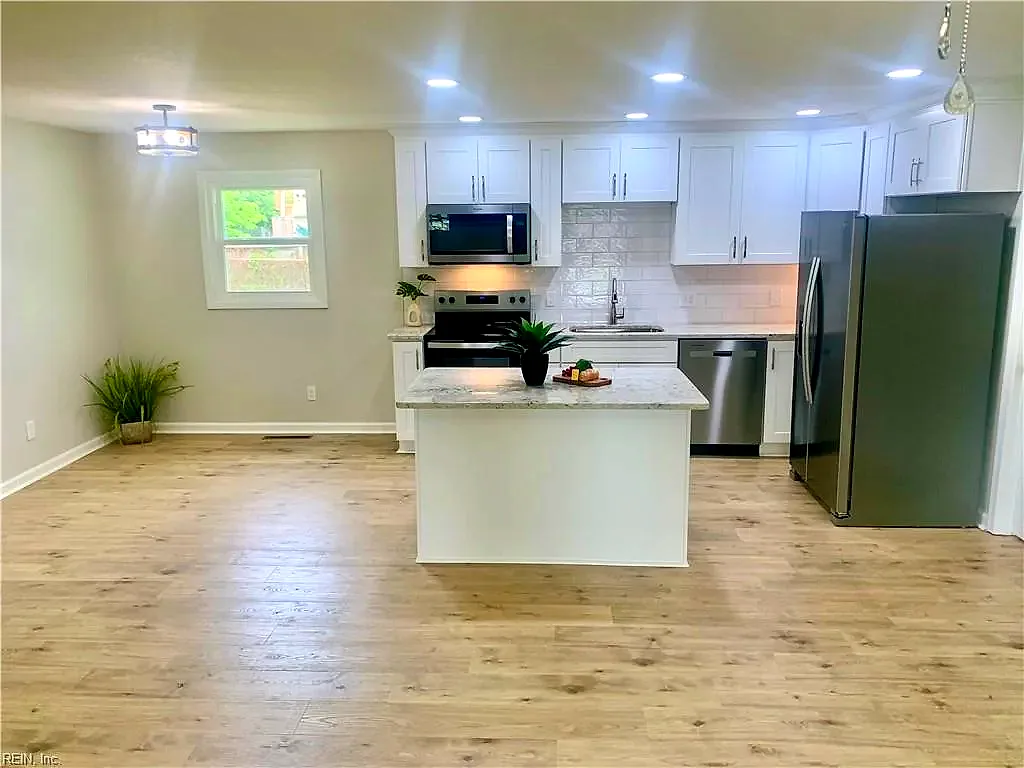 1316 Carlton CT, NORFOLK VA 23503 thumb 6
