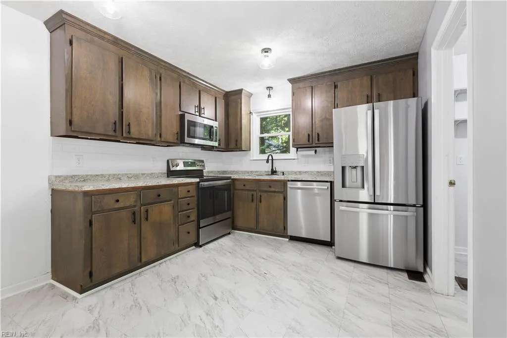 3325 Ridgedale AVE, TOANO VA 23168 thumb 8