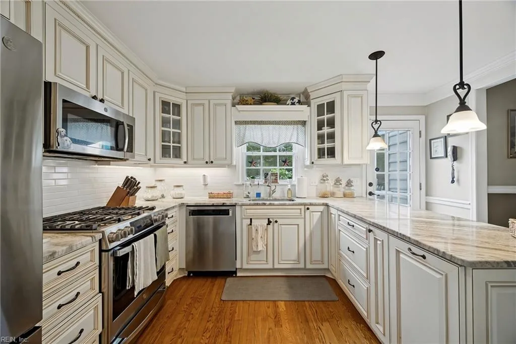423 Weston RD, YORKTOWN VA 23692 thumb 11