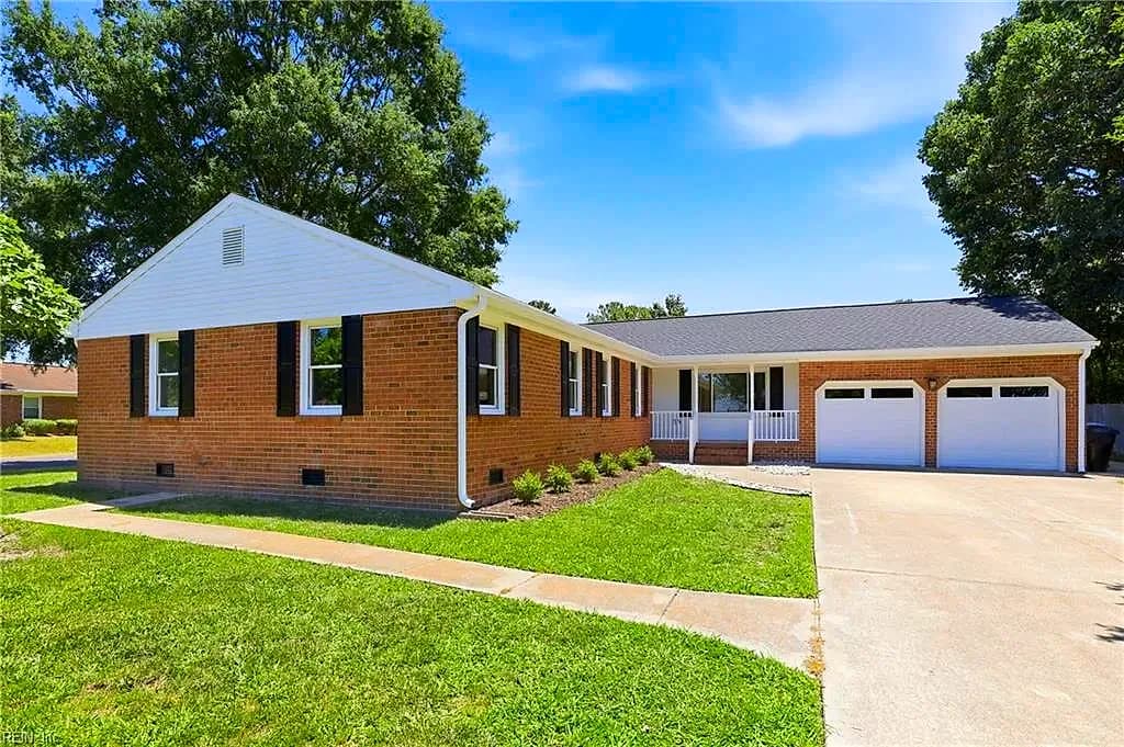 816 Moffat LN, VIRGINIA BEACH VA 23464 - Main photo