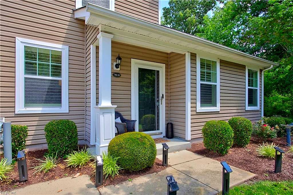 782 Bennetts Meadow LN #B, SUFFOLK VA 23435 - Photo 3