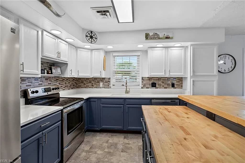 3516 Parr LN, CHESAPEAKE VA 23323 - Photo 3