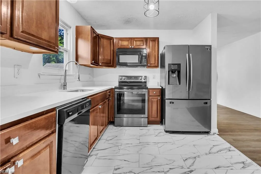 11 Alpine ST, NEWPORT NEWS VA 23606 thumb 10