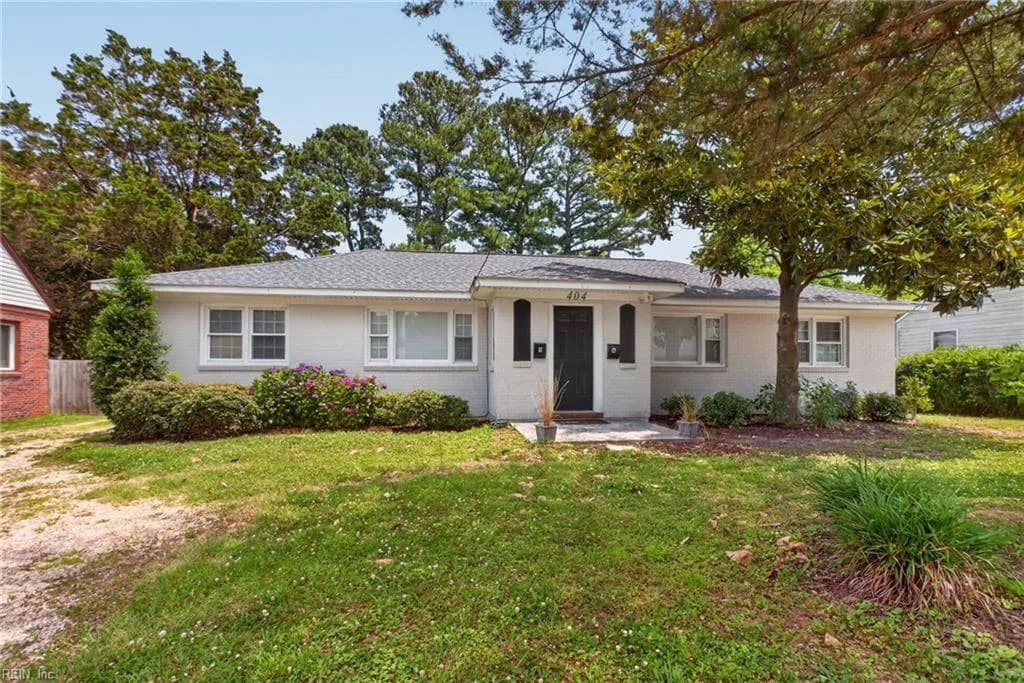 404 Roselynn LN #B, VIRGINIA BEACH VA 23454 - Photo 2