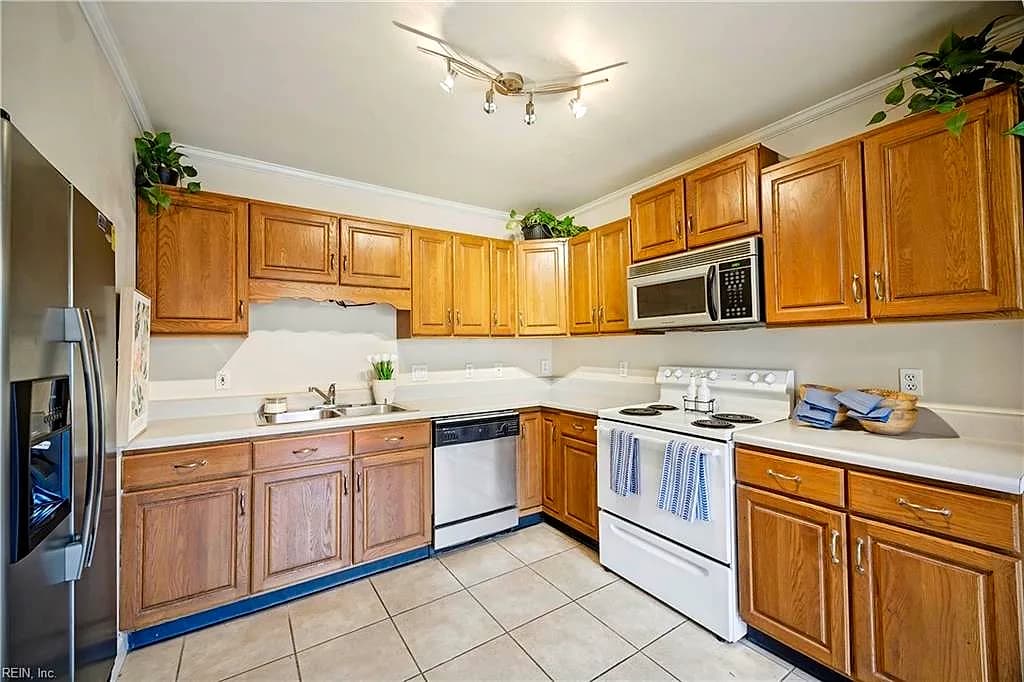125 Cambridge PL, HAMPTON VA 23669 thumb 12