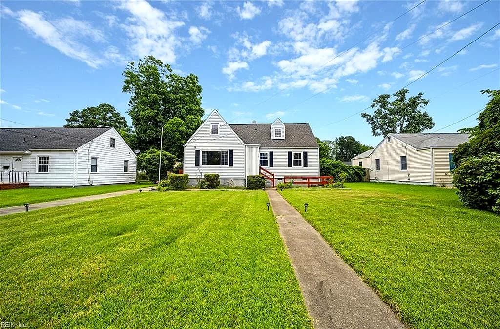 125 Cambridge PL, HAMPTON VA 23669 - Photo 3