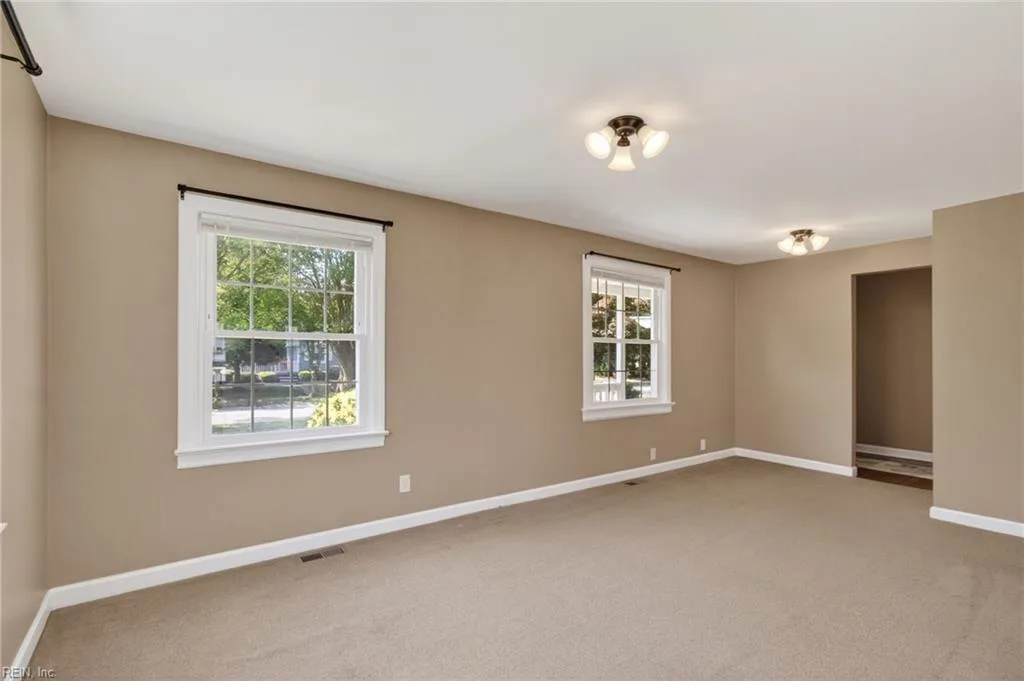 406 E Westmont AVE, NORFOLK VA 23503 thumb 9