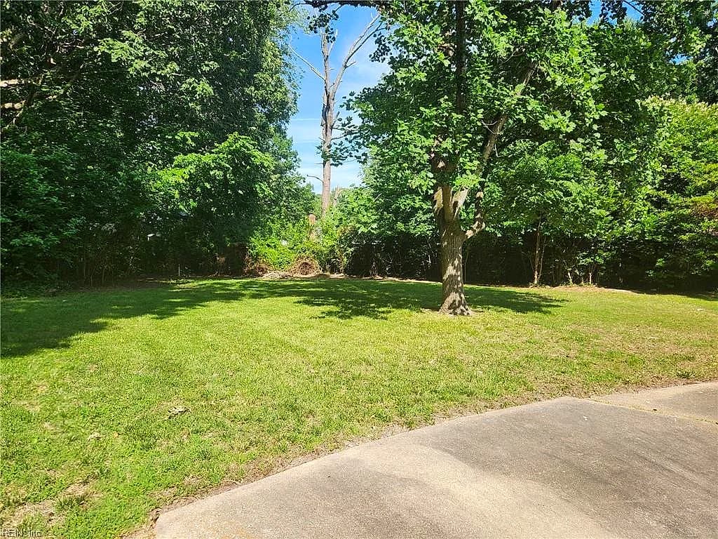 114 Five Forks LN, HAMPTON VA 23669 - Main photo