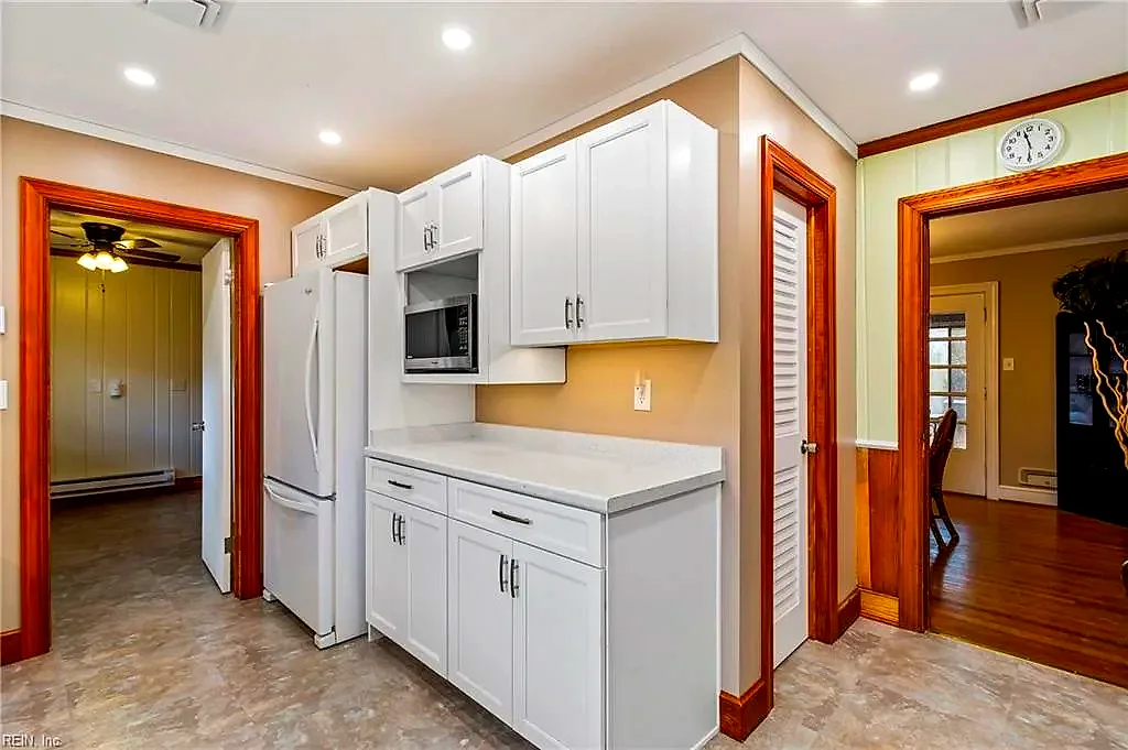 201 Robinhood RD, FRANKLIN VA 23851 thumb 9