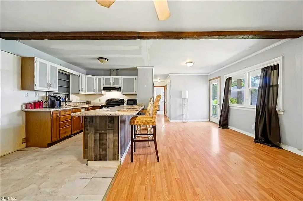 196 Beach DR, HARTFIELD VA 23071 thumb 9