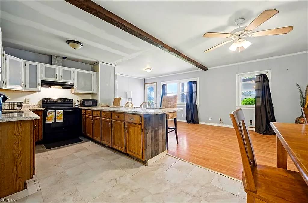 196 Beach DR, HARTFIELD VA 23071 thumb 10