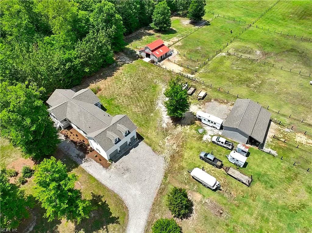 11541 Salem Wood RD, GLOUCESTER VA 23061 - Photo 3