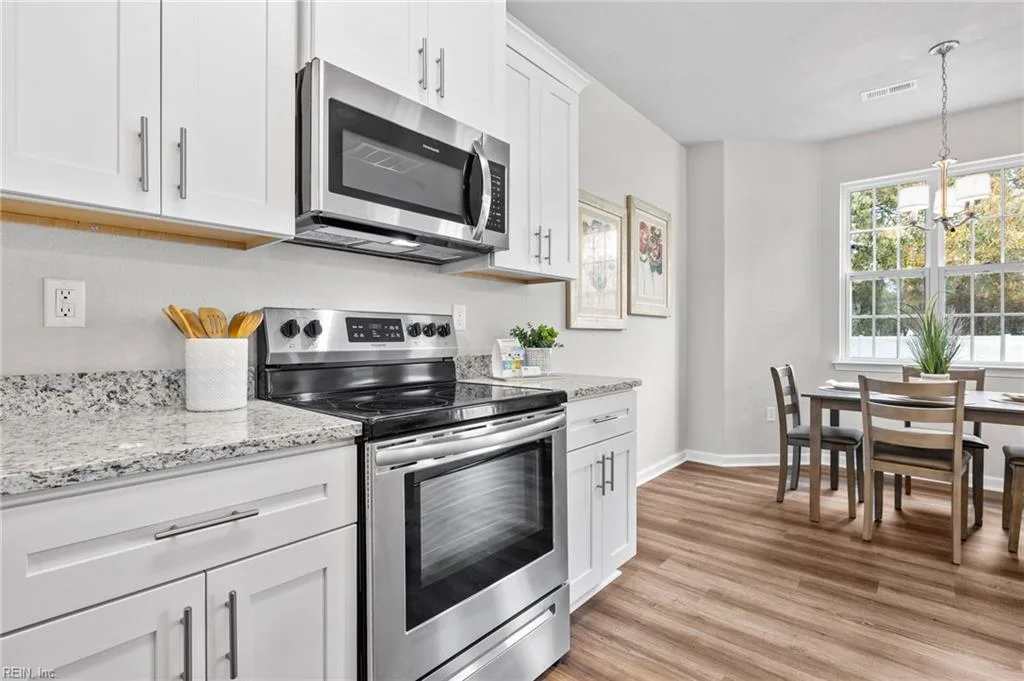 1518 A Walnut AVE, CHESAPEAKE VA 23325 thumb 10