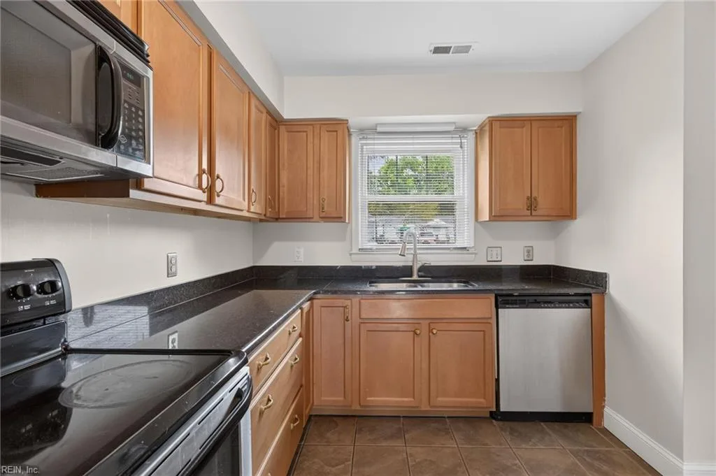 914 C AVE, VIRGINIABEACH VA 23451 thumb 7