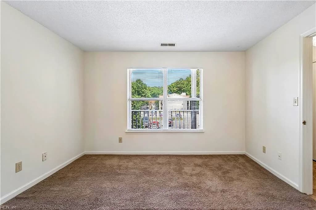 541 Pineland CIR #201, NEWPORTNEWS VA 23608 thumb 8