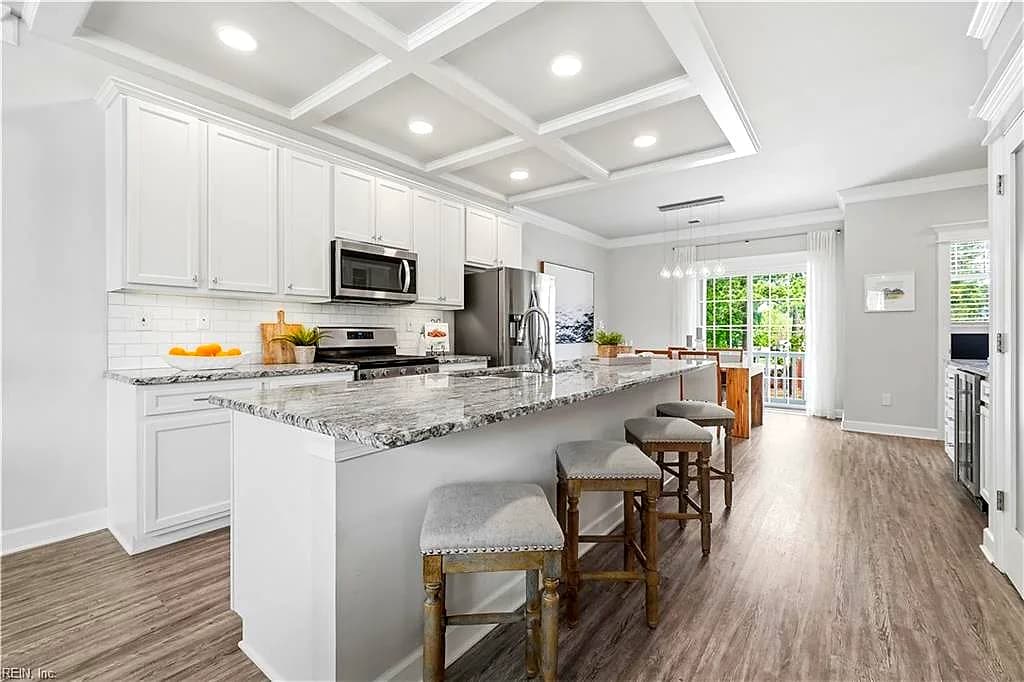548 22nd ST, VIRGINIA BEACH VA 23451 - Photo 4