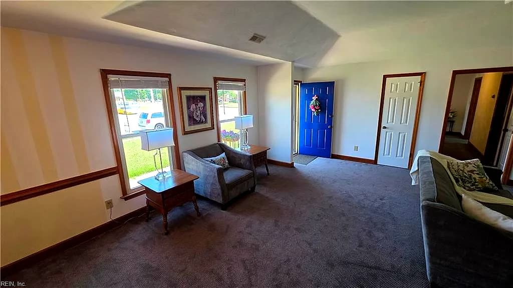 725 Luray TER, CHESAPEAKE VA 23322 - Photo 5