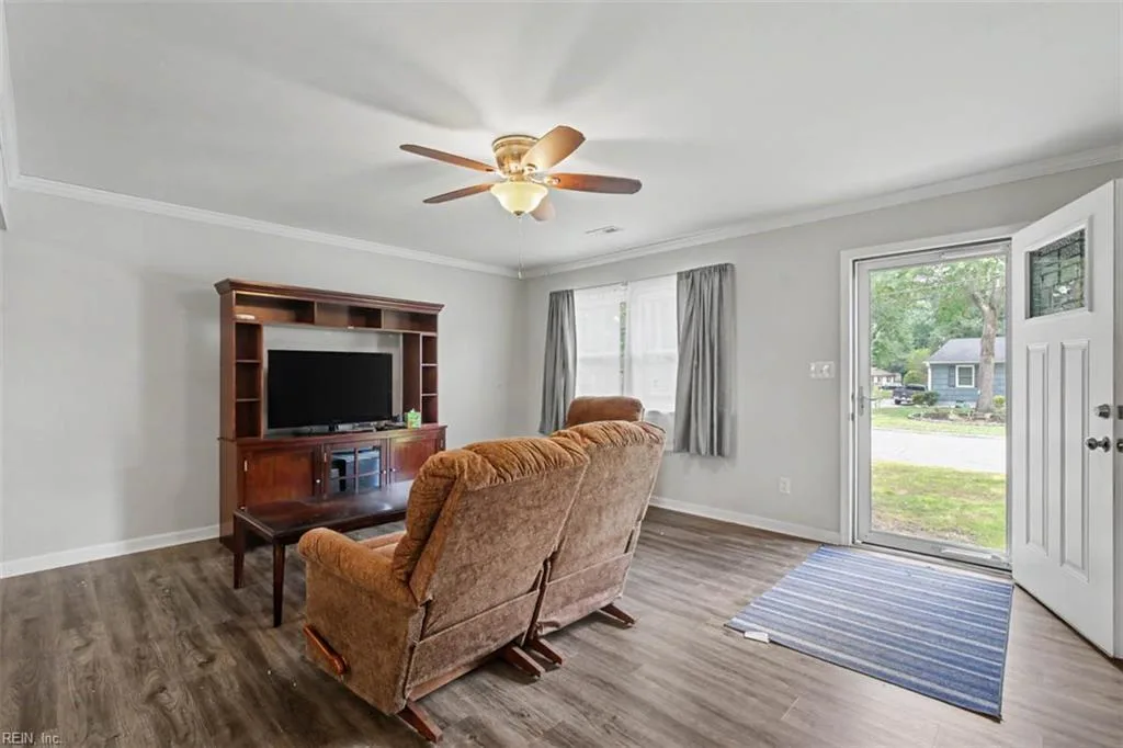 207 Robinson DR, NEWPORT NEWS VA 23601 thumb 11