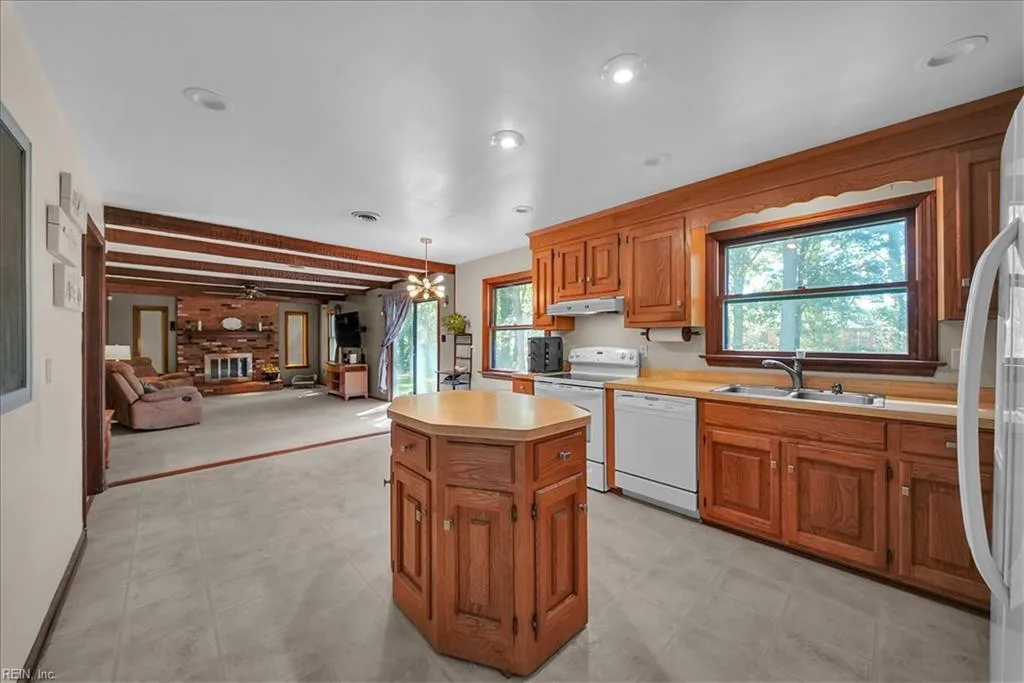 5746 Burbank CT, NORFOLK VA 23502 thumb 11