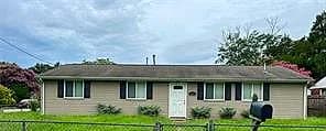 2001 Grimes RD, HAMPTON VA 23663 - Photo 2