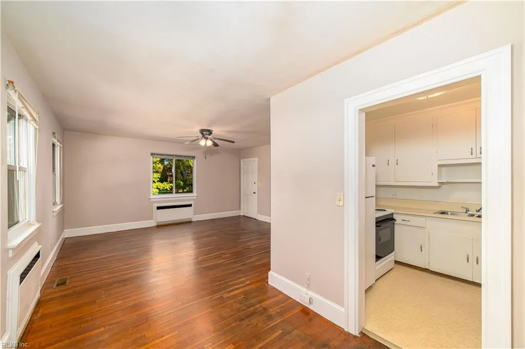 3117 Sterling Point DR #A, PORTSMOUTH VA 23703 thumb 6