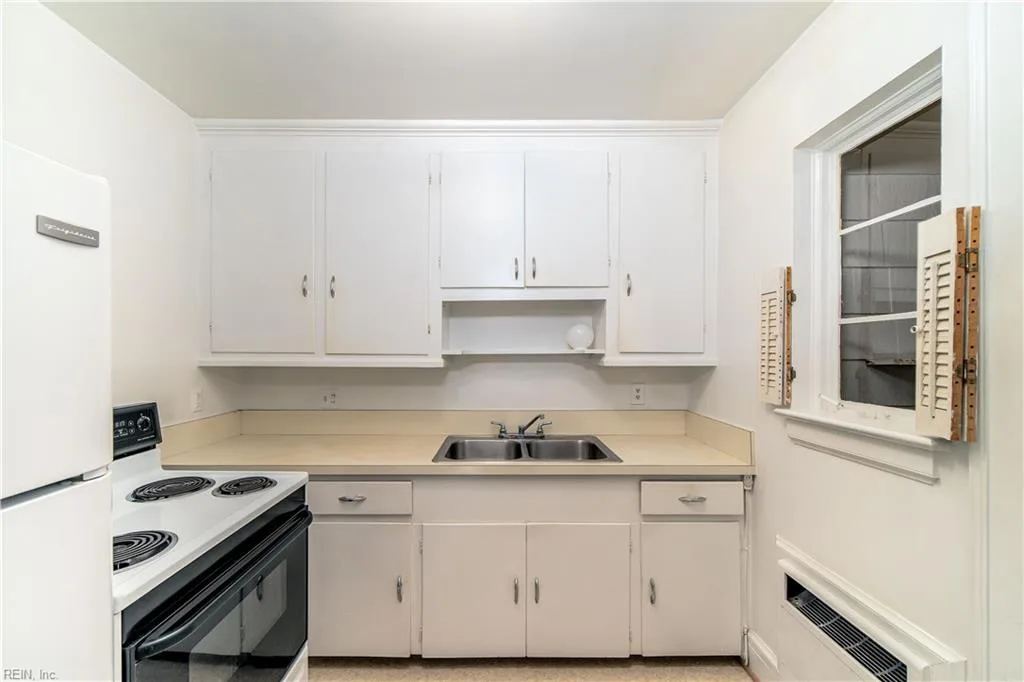 3117 Sterling Point DR #A, PORTSMOUTH VA 23703 thumb 7