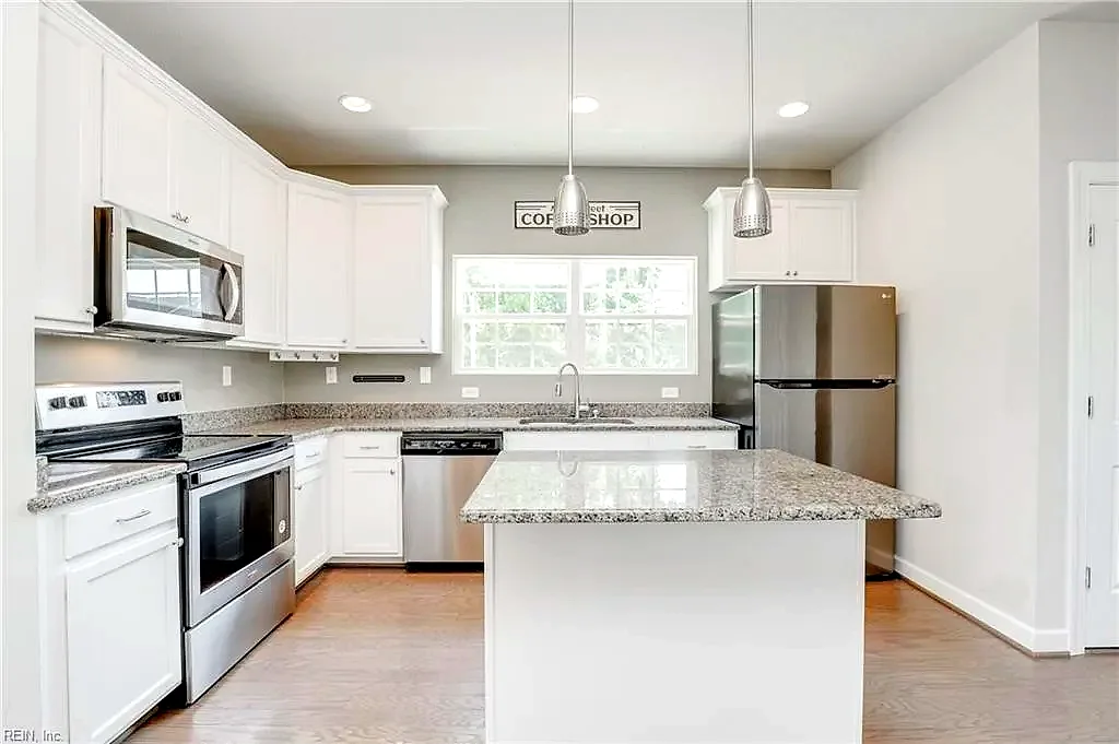 901 13th ST, VIRGINIA BEACH VA 23451 - Photo 3