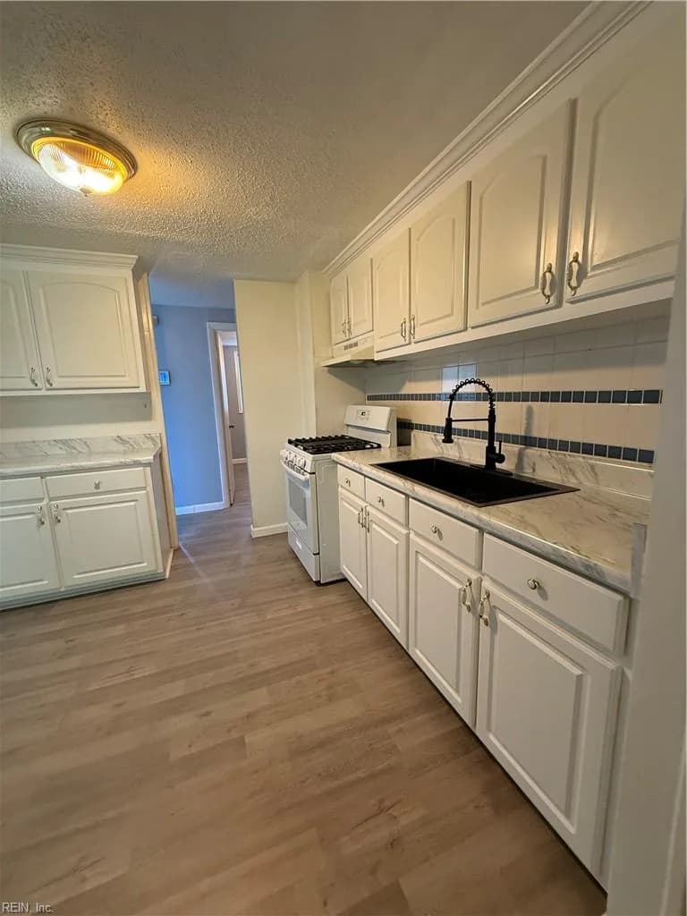 2001 Neville CIR, HAMPTON VA 23663 thumb 8