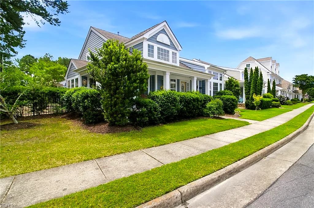 5565 Memorial DR, VIRGINIA BEACH VA 23455 - Main photo