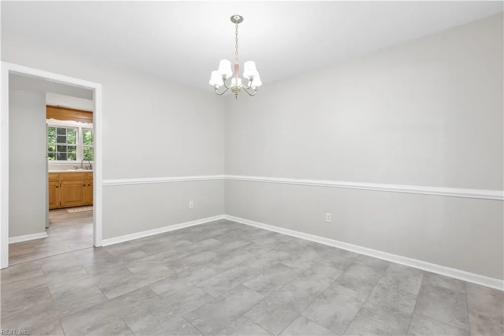 235 Dominion DR, NEWPORT NEWS VA 23602 thumb 9