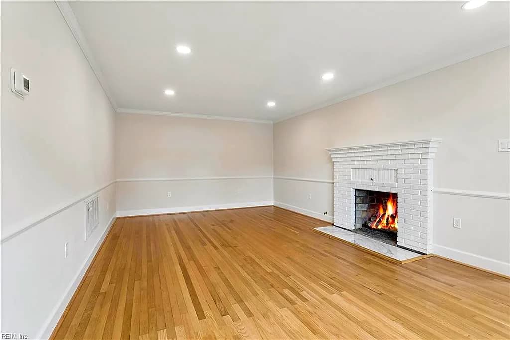 4031 Chesapeake AVE, HAMPTON VA 23669 thumb 9