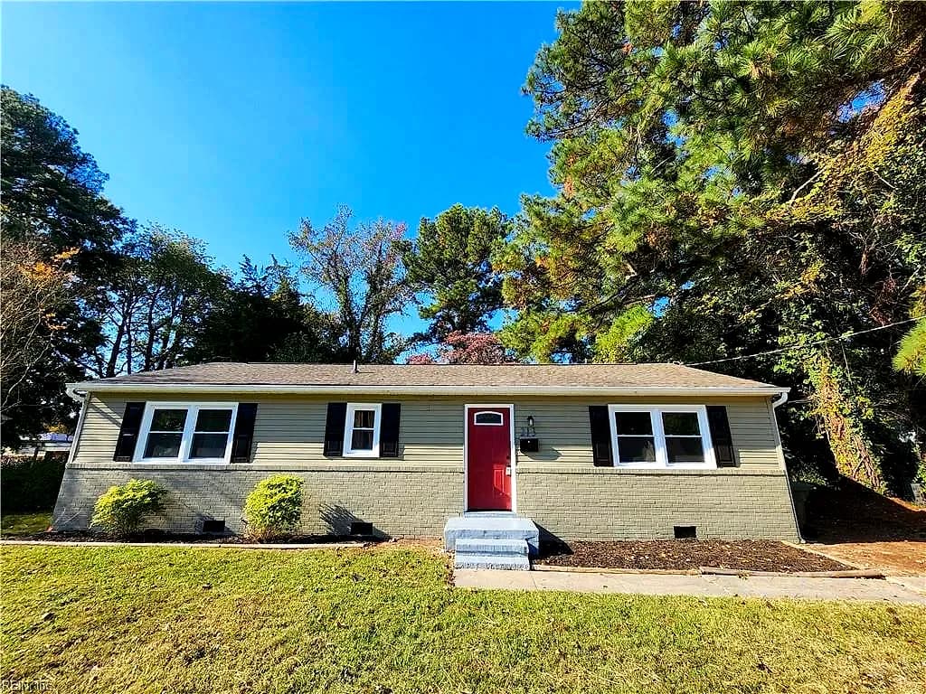 213 Picard DR, NEWPORT NEWS VA 23602 - Photo 2