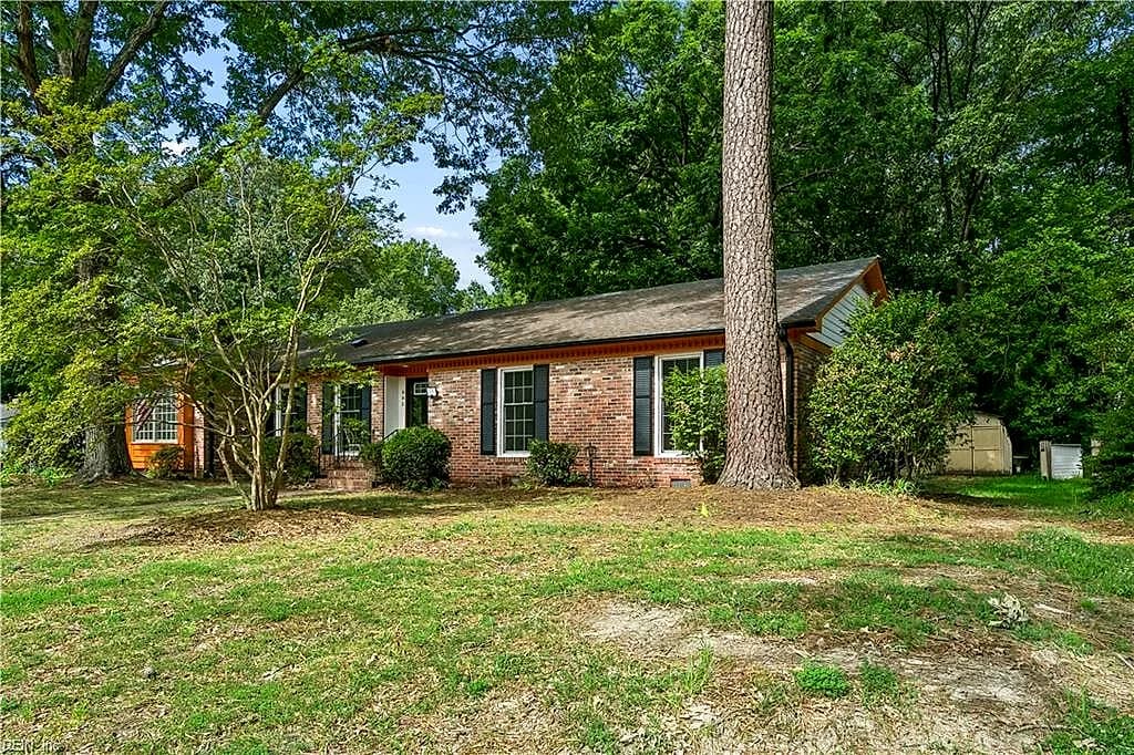 682 Village Green Parkway PW, NEWPORT NEWS VA 23602 - Photo 3
