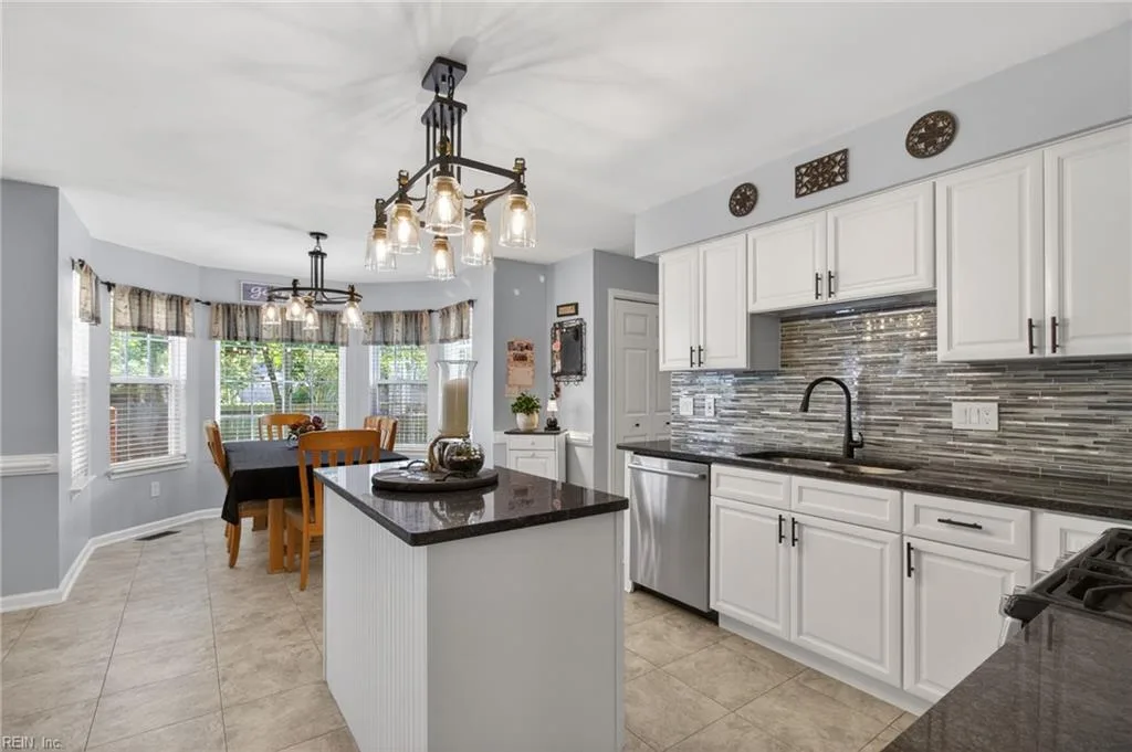 805 Dolph CIR, CHESAPEAKE VA 23322 thumb 12
