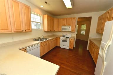 3737 Cainhoy LN, VIRGINIA BEACH VA 23453 thumb 8