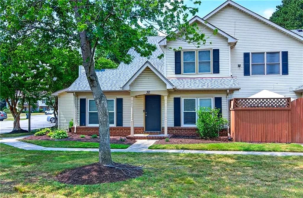 30 Hollis Wood DR, HAMPTON VA 23666 - Photo 3