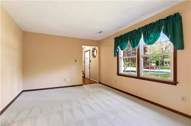 600 Lotz DR, YORKTOWN VA 23692 thumb 7