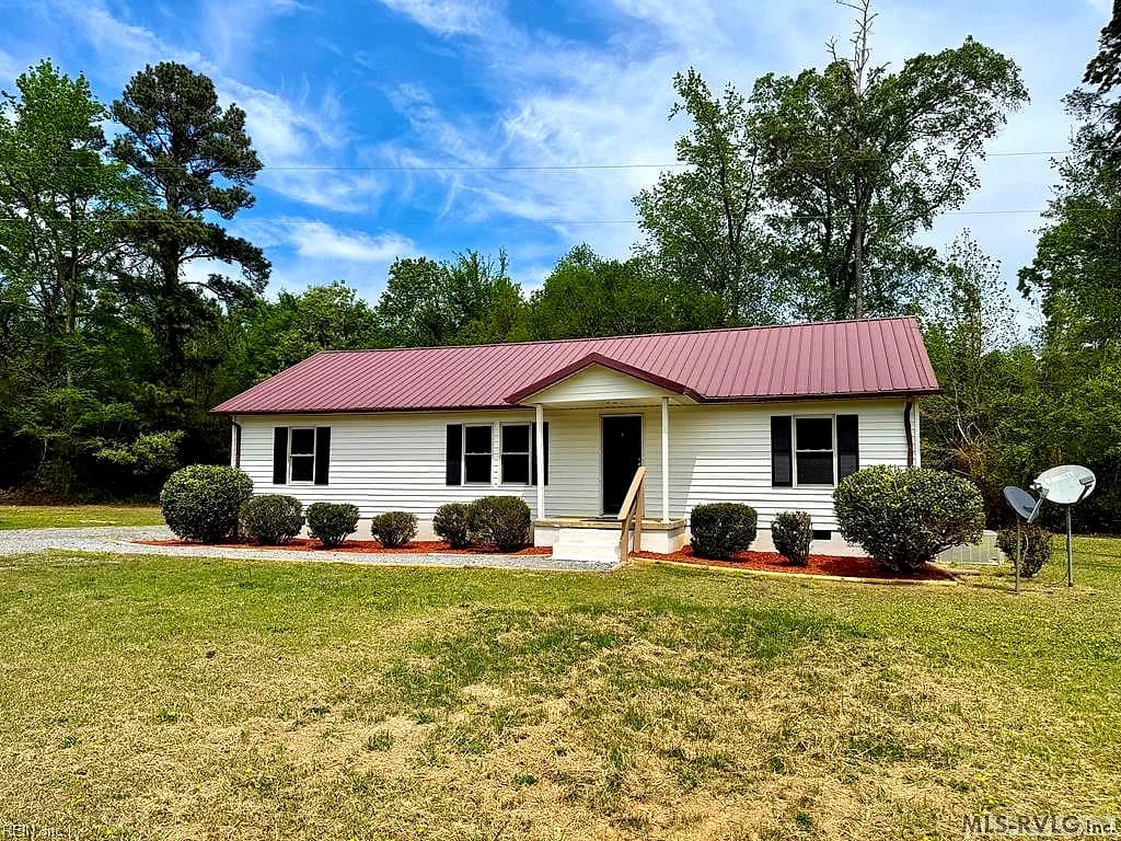 5245 Hicksford RD, EMPORIA VA 23847 - Main photo