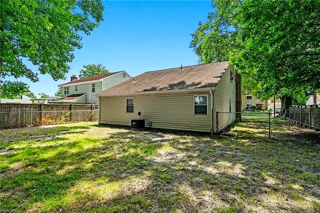 4117 Rainbow DR, VIRGINIA BEACH VA 23454 - Photo 4