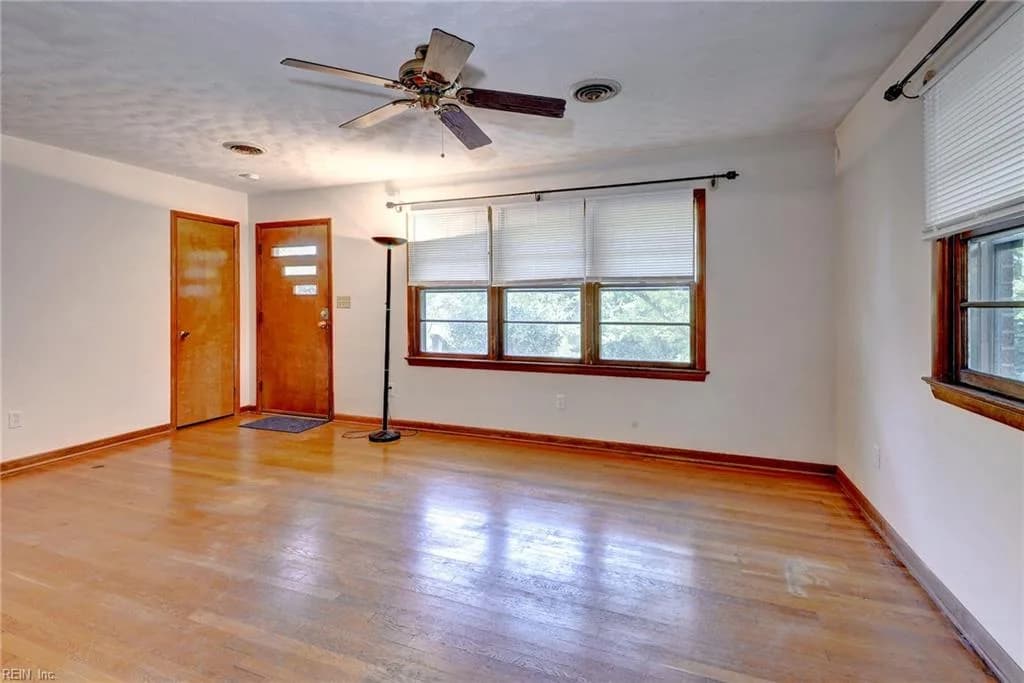 18 Owens RD, NEWPORT NEWS VA 23602 thumb 8
