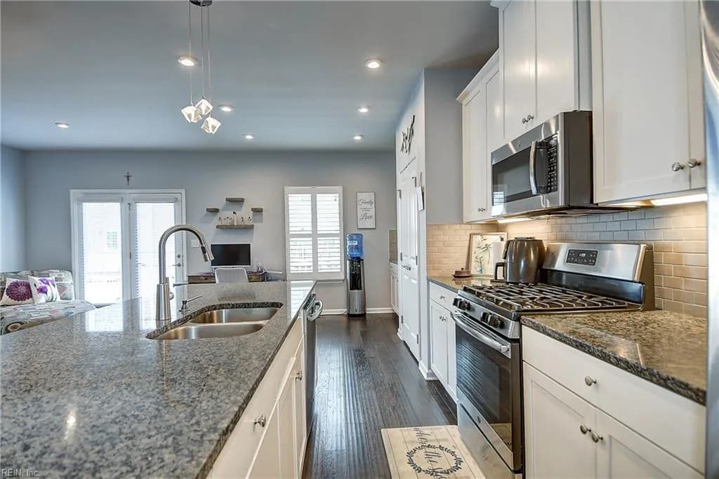 504 Clara LN, VIRGINIABEACH VA 23451 thumb 8