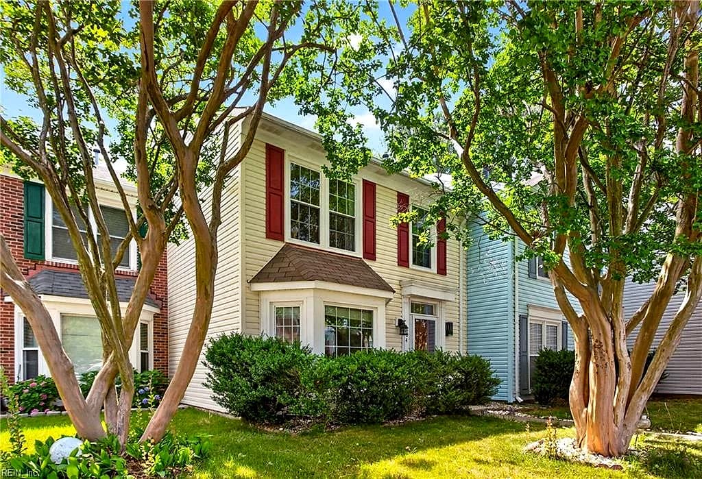 204 Arabian CIR, YORKTOWN VA 23693 - Photo 3