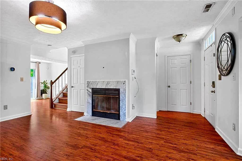 204 Arabian CIR, YORKTOWN VA 23693 thumb 8