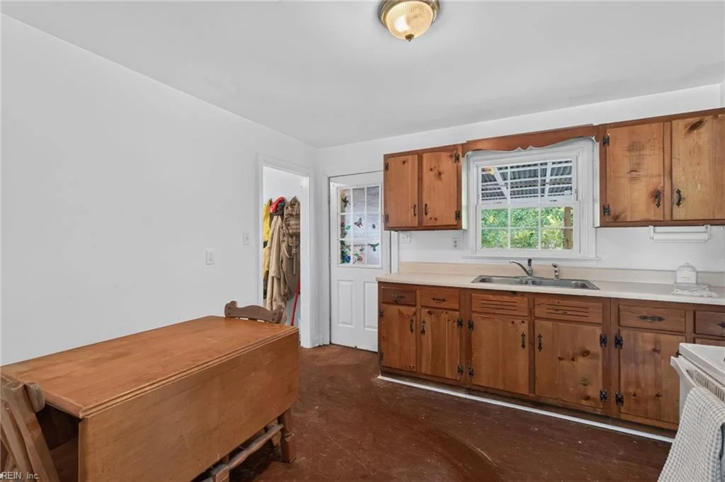 20 Woodhaven RD, NEWPORT NEWS VA 23608 thumb 11