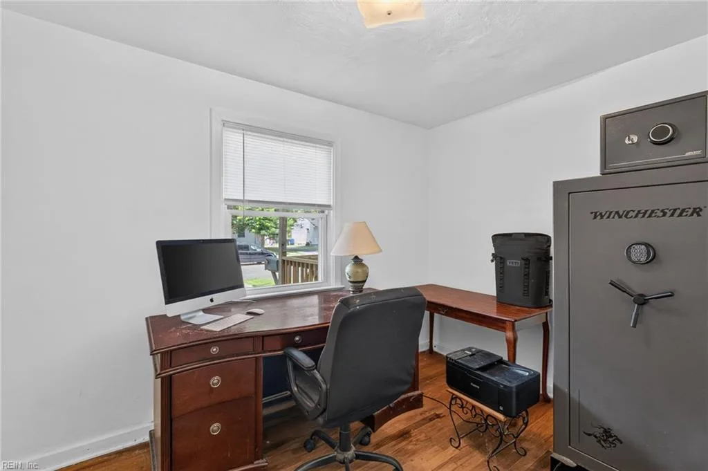 20 Woodhaven RD, NEWPORT NEWS VA 23608 thumb 9